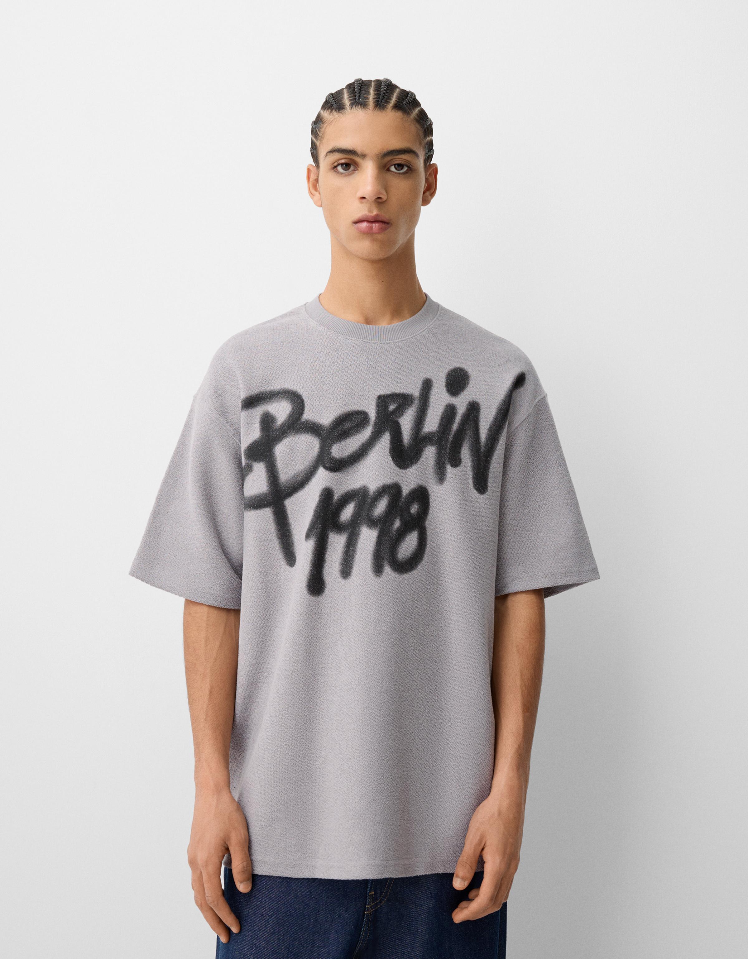 Bershka T-Shirt Aus Plüsch Mit Print Herren Xs Grau