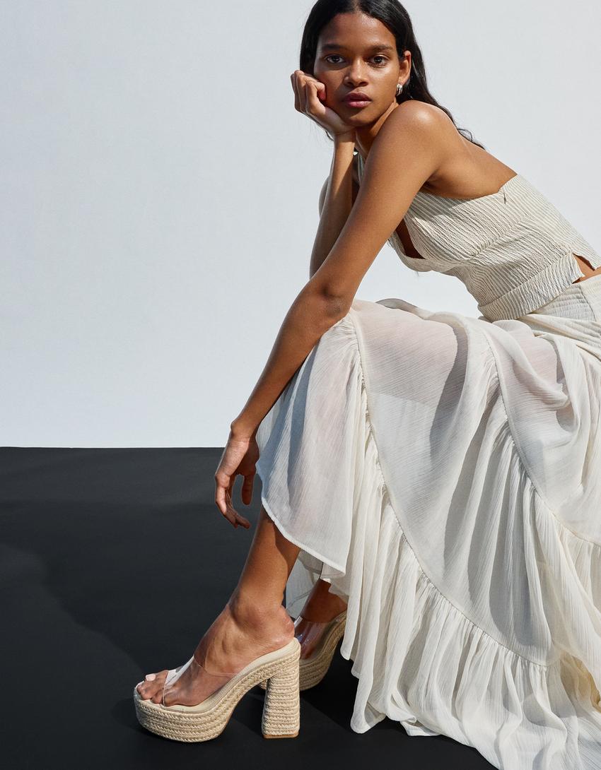 Sandalia tacón plataforma yute y vinilo Mujer Bershka