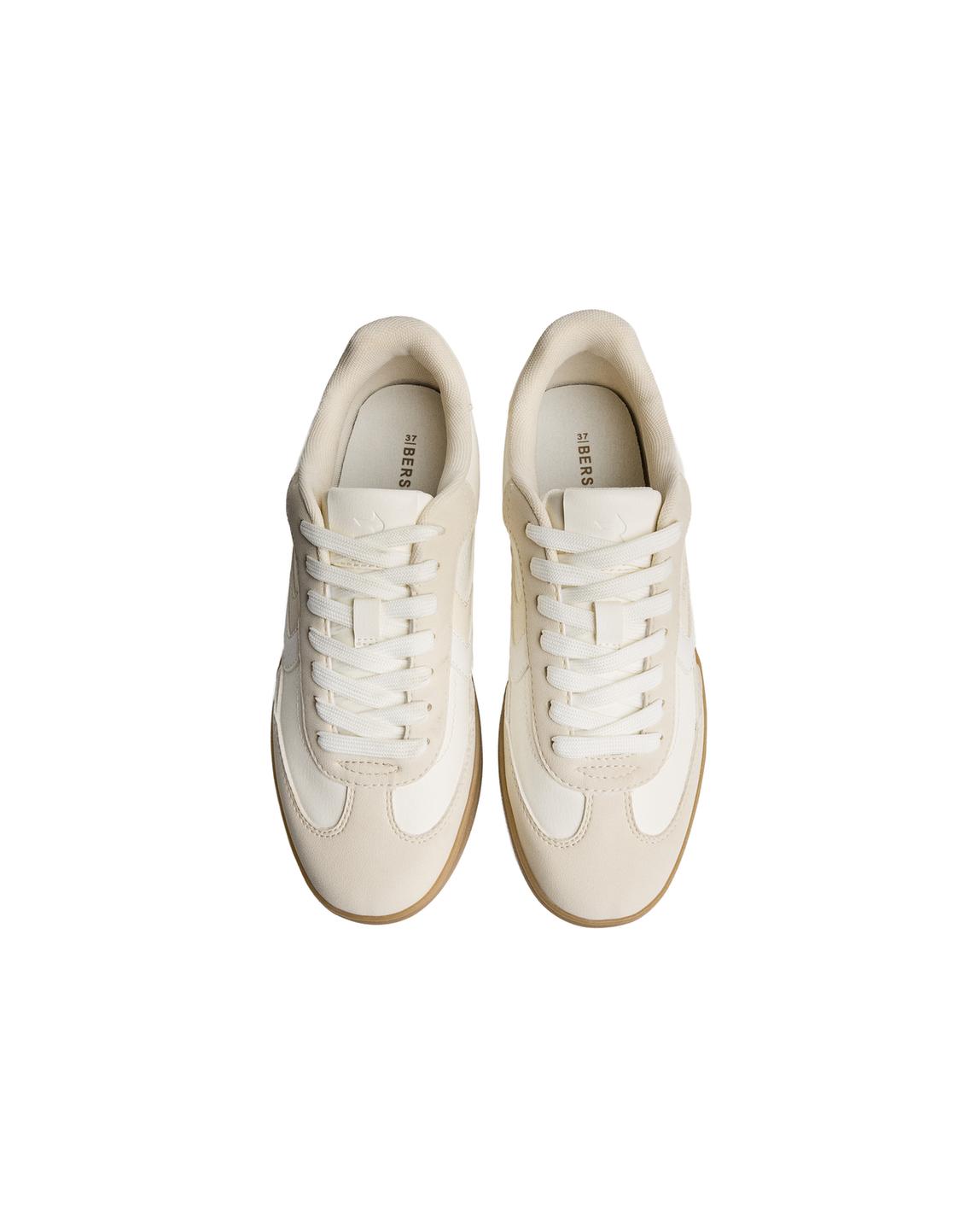 Retro trainers