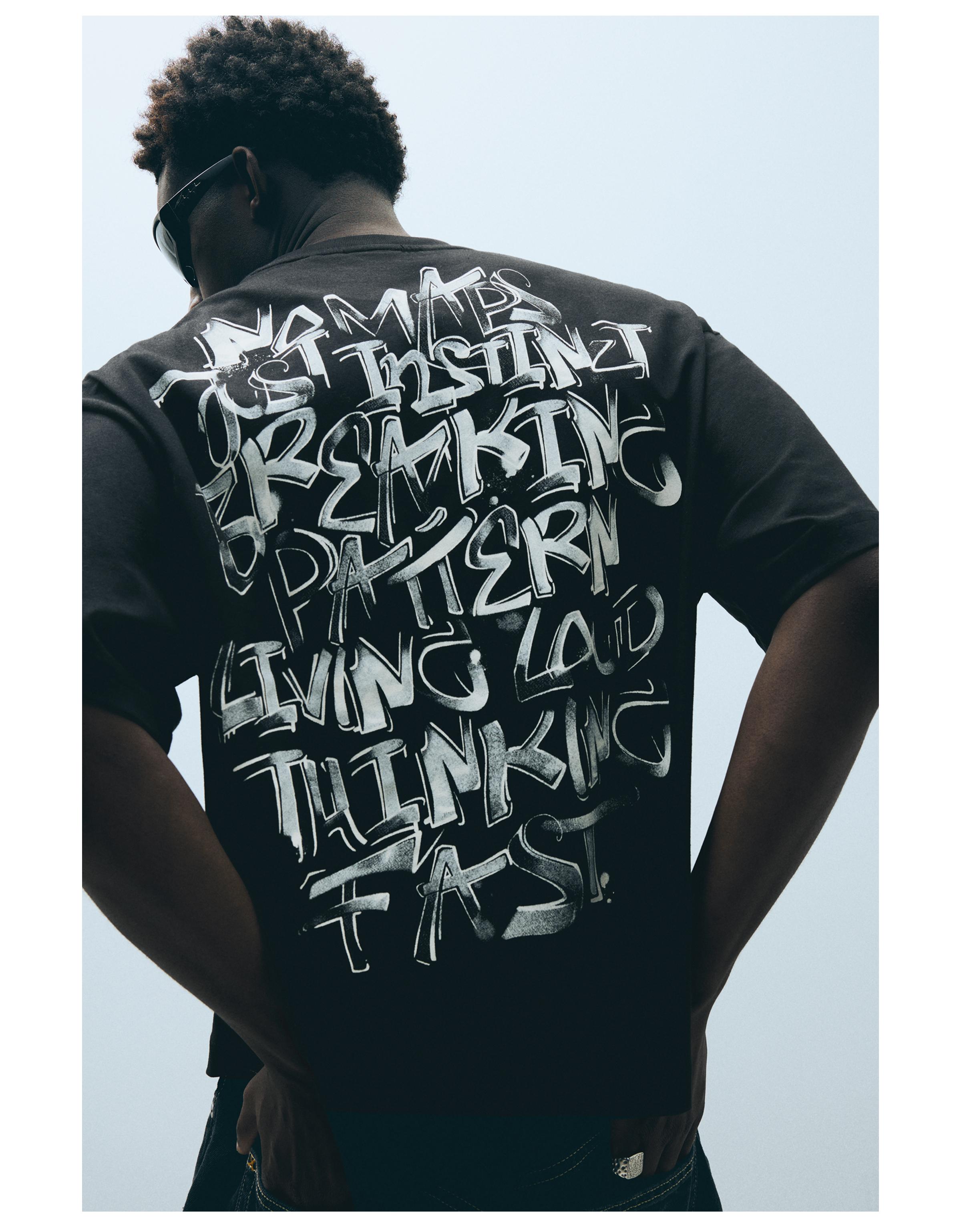 Boxy-fit printed T-shirt — Black