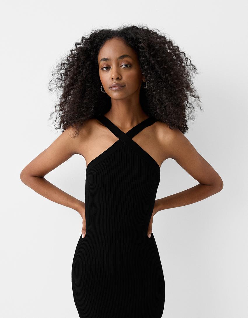 فستان متوسط الطول برقبة مثلثة-أسود-1