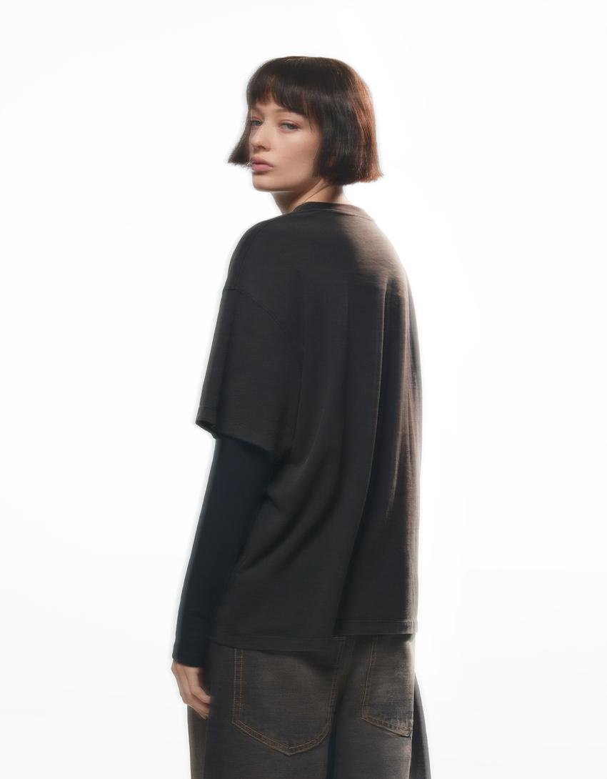 Kortærmet, oversize T-shirt med Ela Minus glow in the dark-print-Grå