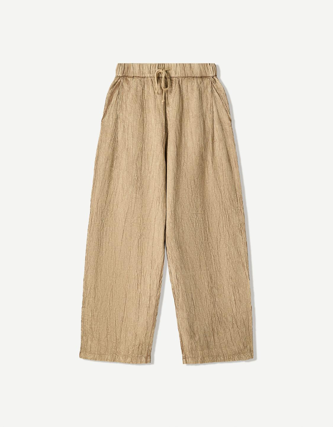 Wide-leg pleated trousers