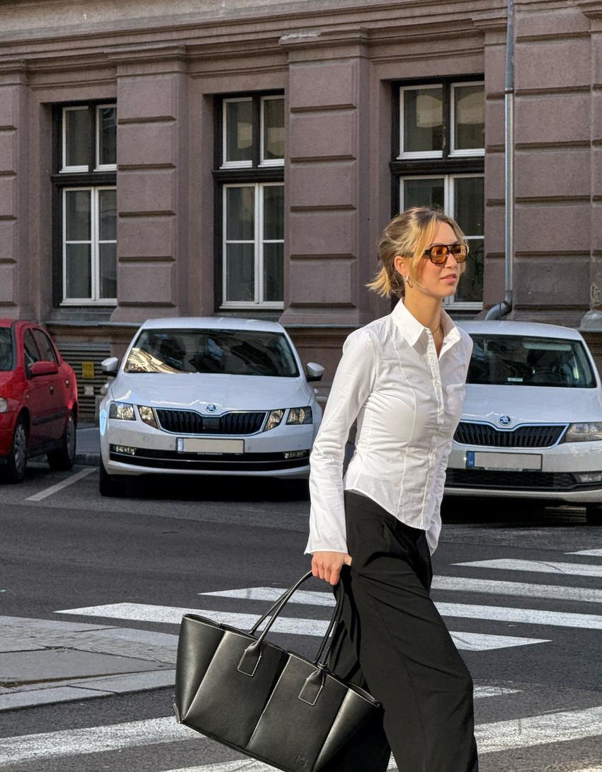 Přiléhavá košile s rozšířenými rukávy-Bílá-2