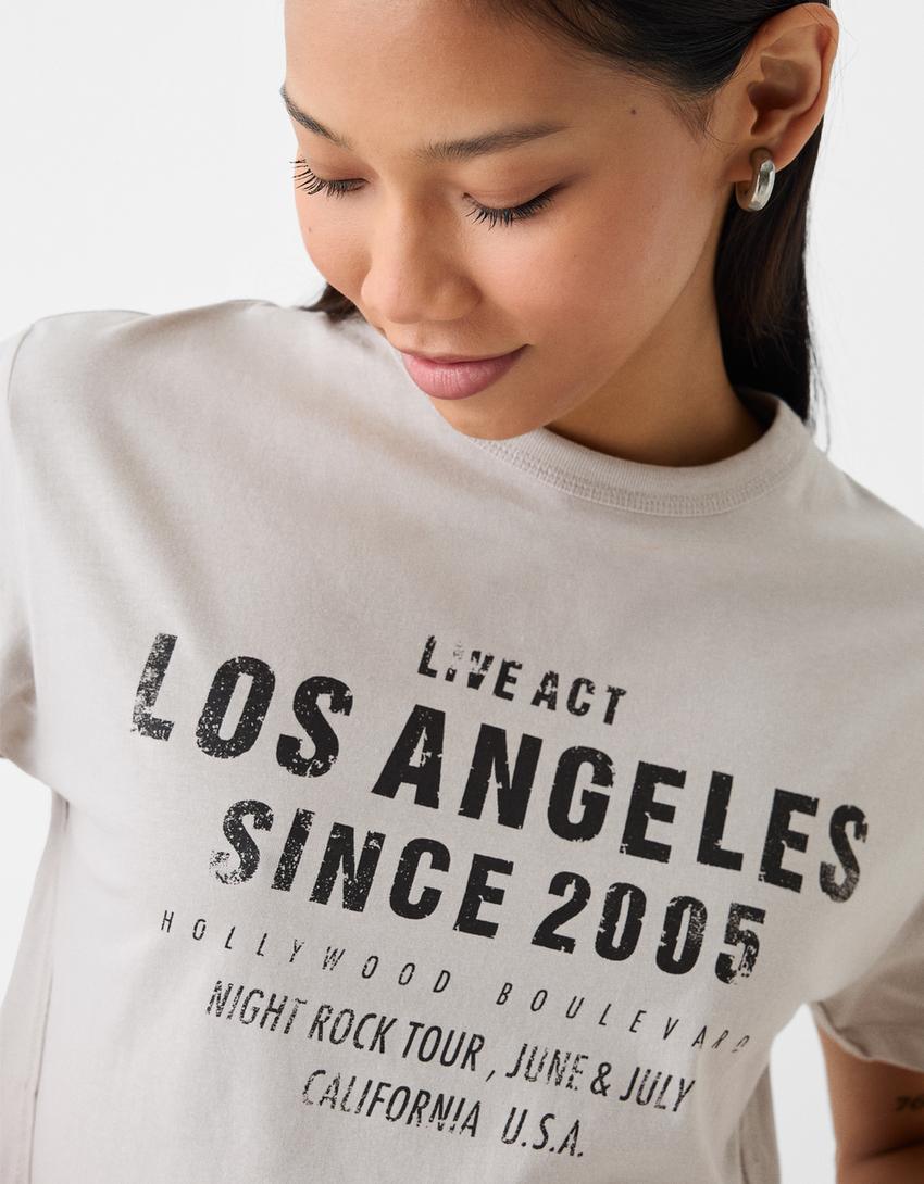 تيشرت قصير بأكمام قصيرة وطبعة-رمادي-2