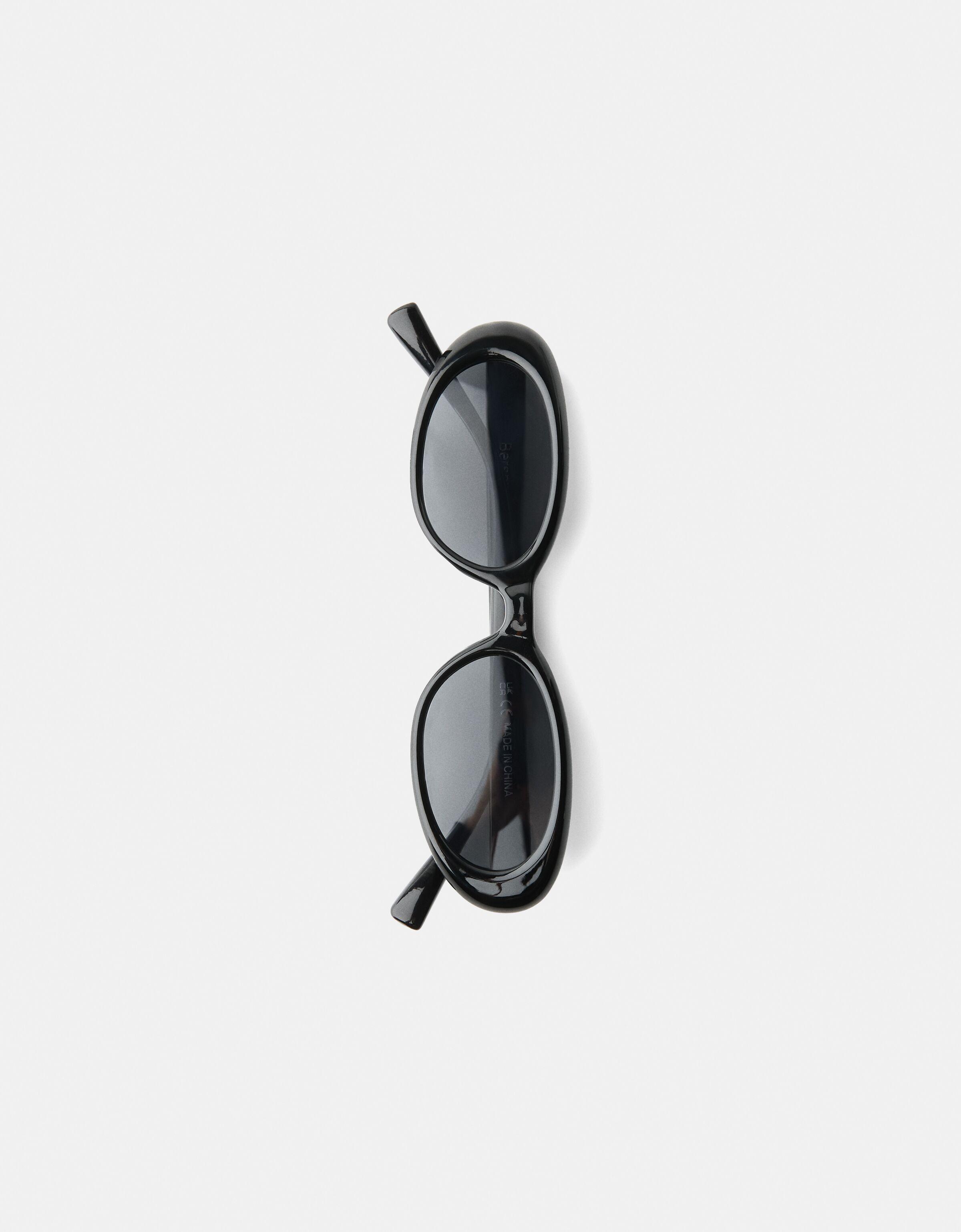 Oval plastic sunglasses — Black