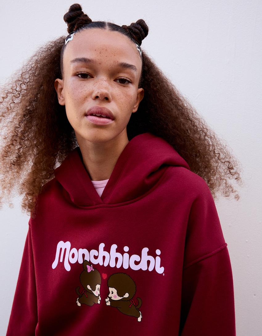 Džemperis su gobtuvu ir „Monchhichi“ atspaudu-Raudona