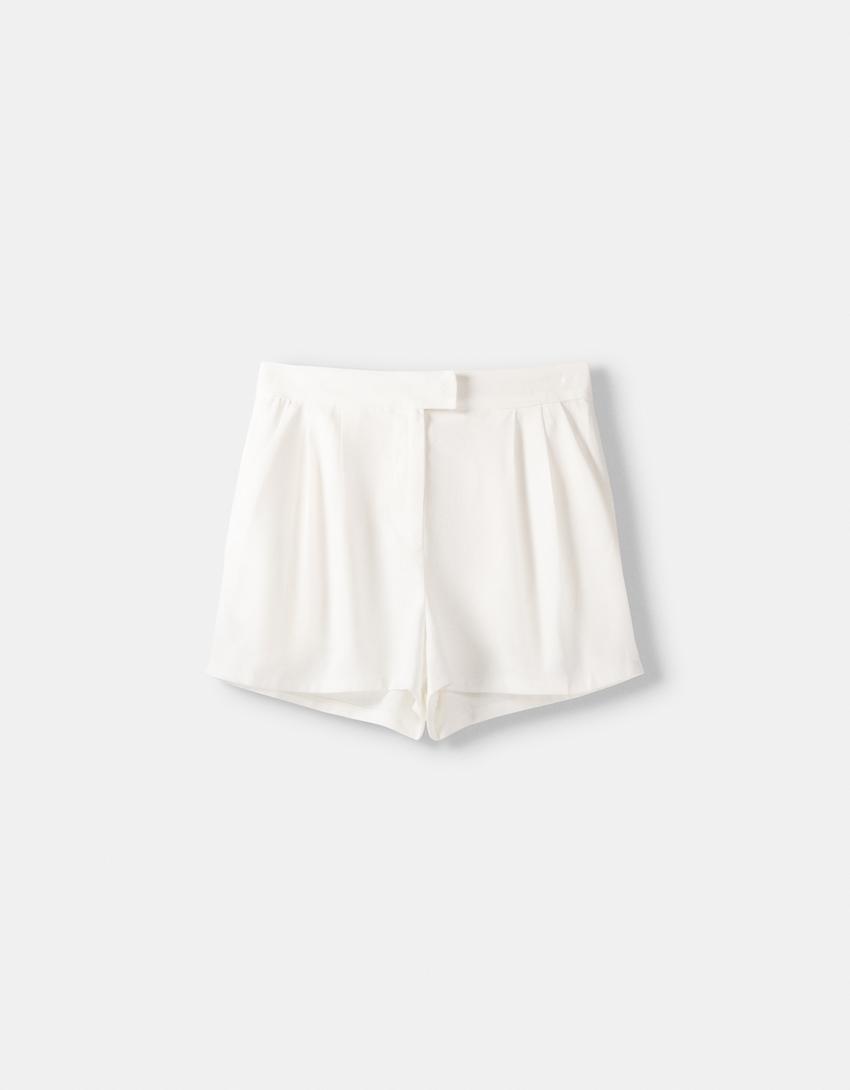 Darted Bermuda shorts with linen-Off white