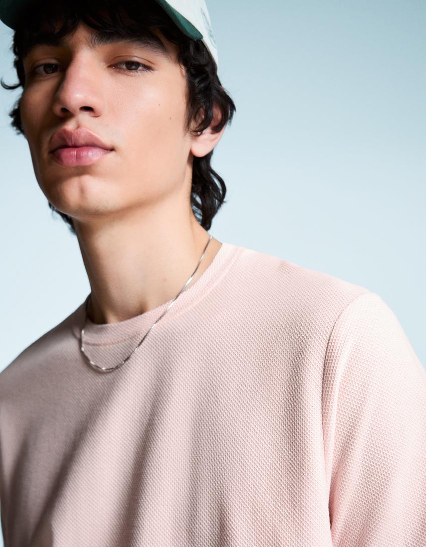 Textured short sleeve T-shirt-Pink
