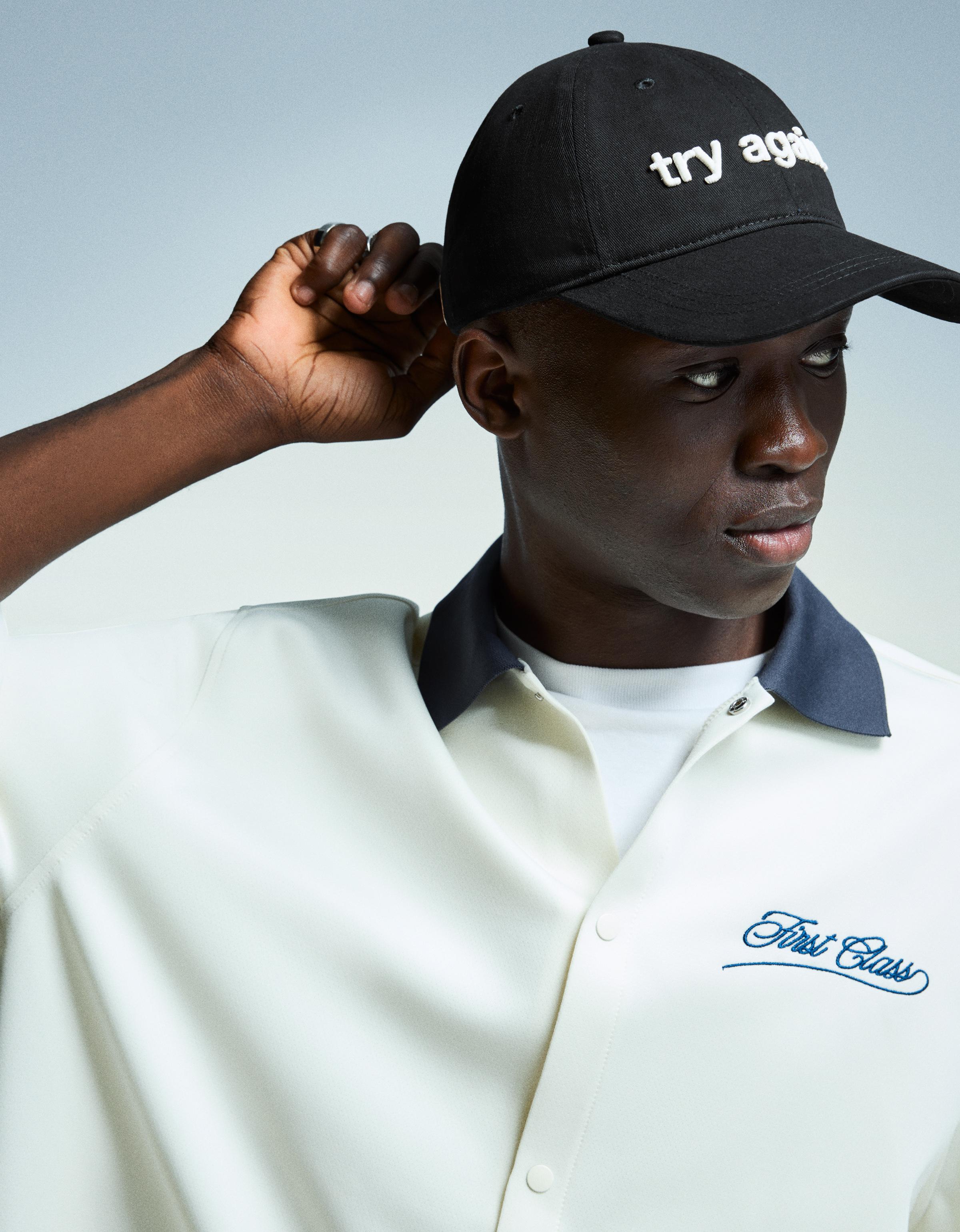 Bershka Bestickte Kappe Herren Schwarz