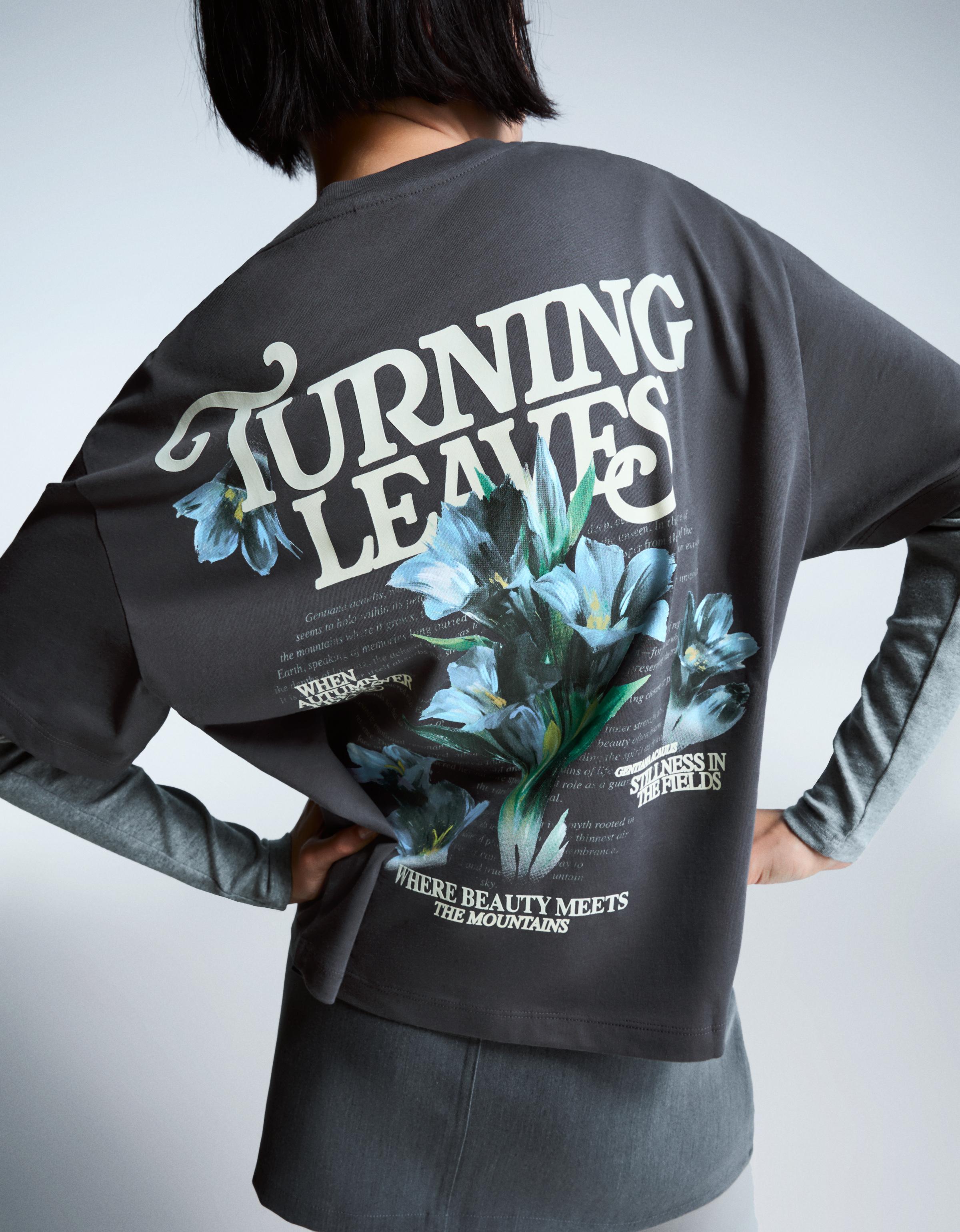 Bershka Oversize-T-Shirt Mit Kurzen Ärmeln Und Print Damen M Dunkelgrau