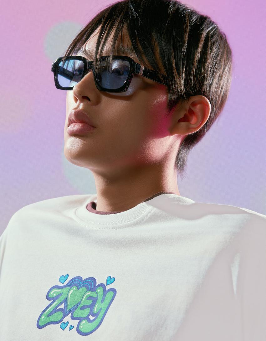 T-shirt KPop Demon Hunters Huntr/x manches courtes imprimé-Blanc cassé