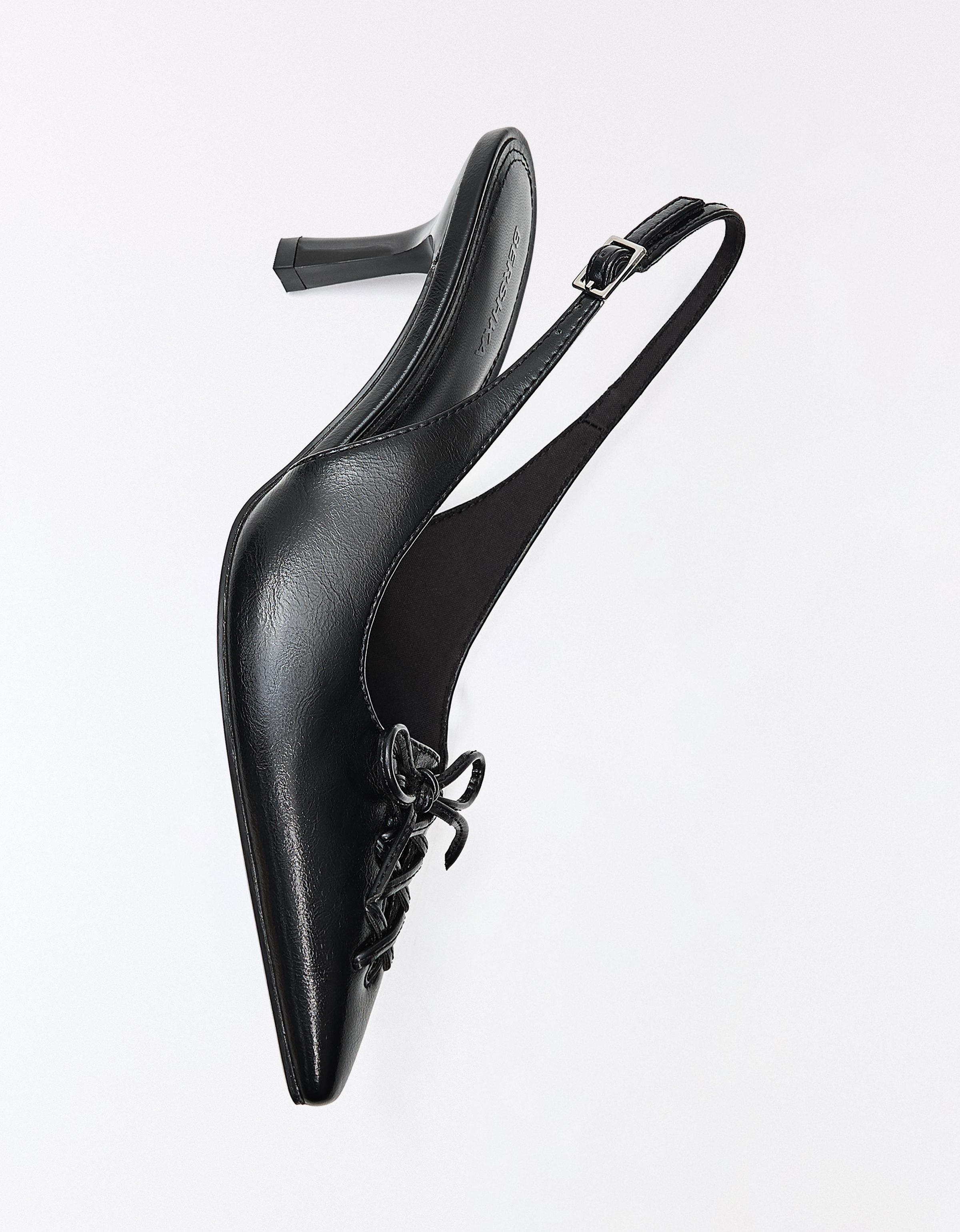 KITTEN HEEL CORSET SHOES — BLACK