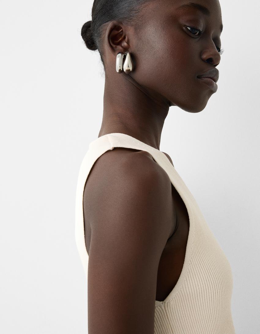 Knitted V-neck vest-Cream-5