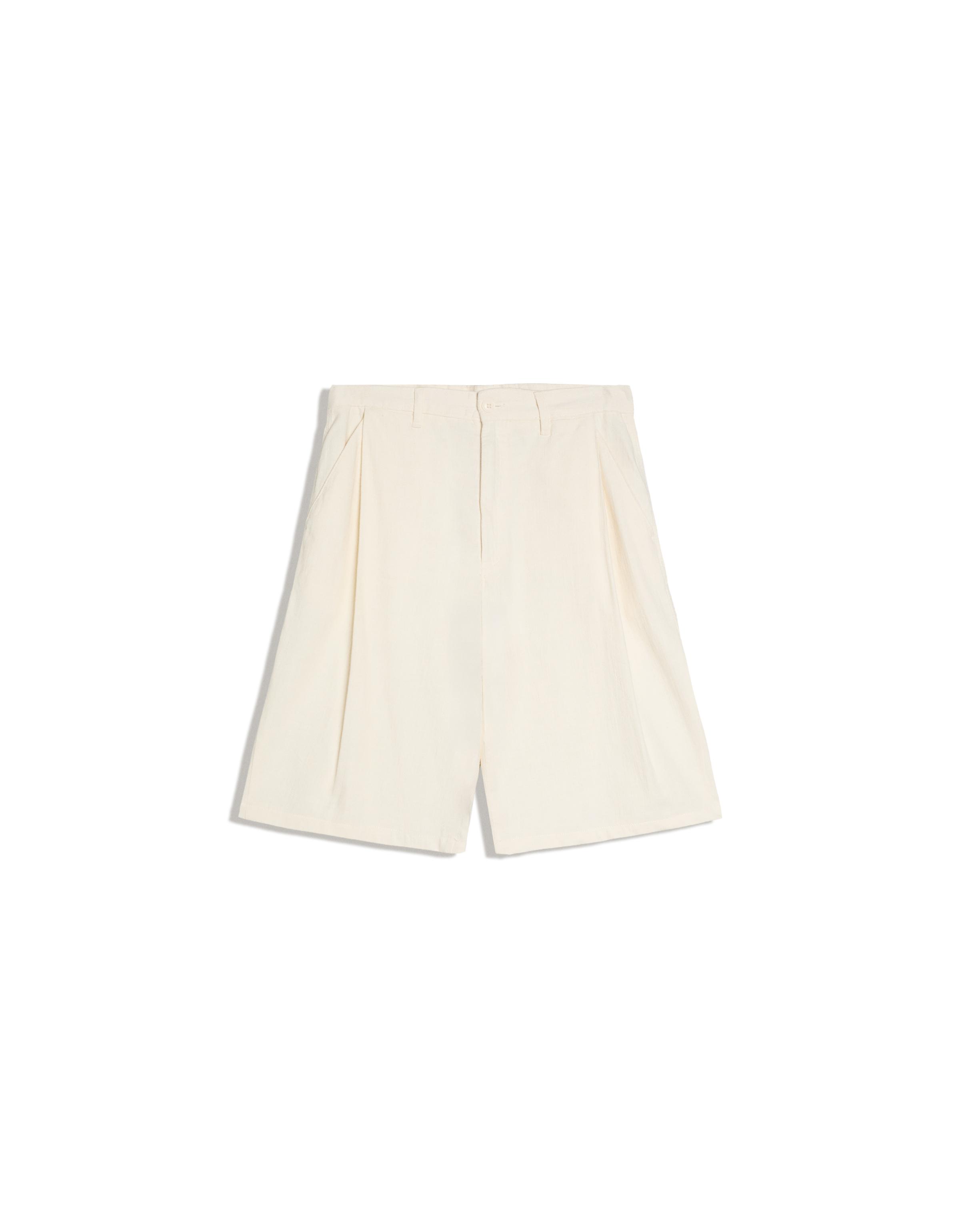 Super baggy linen Bermuda shorts — Off white (alternate view)