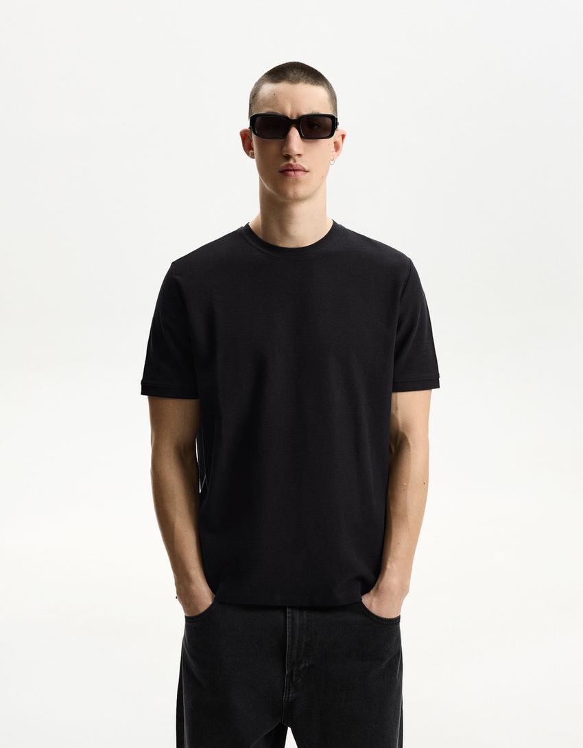 Textured short sleeve T-shirt-Black-0