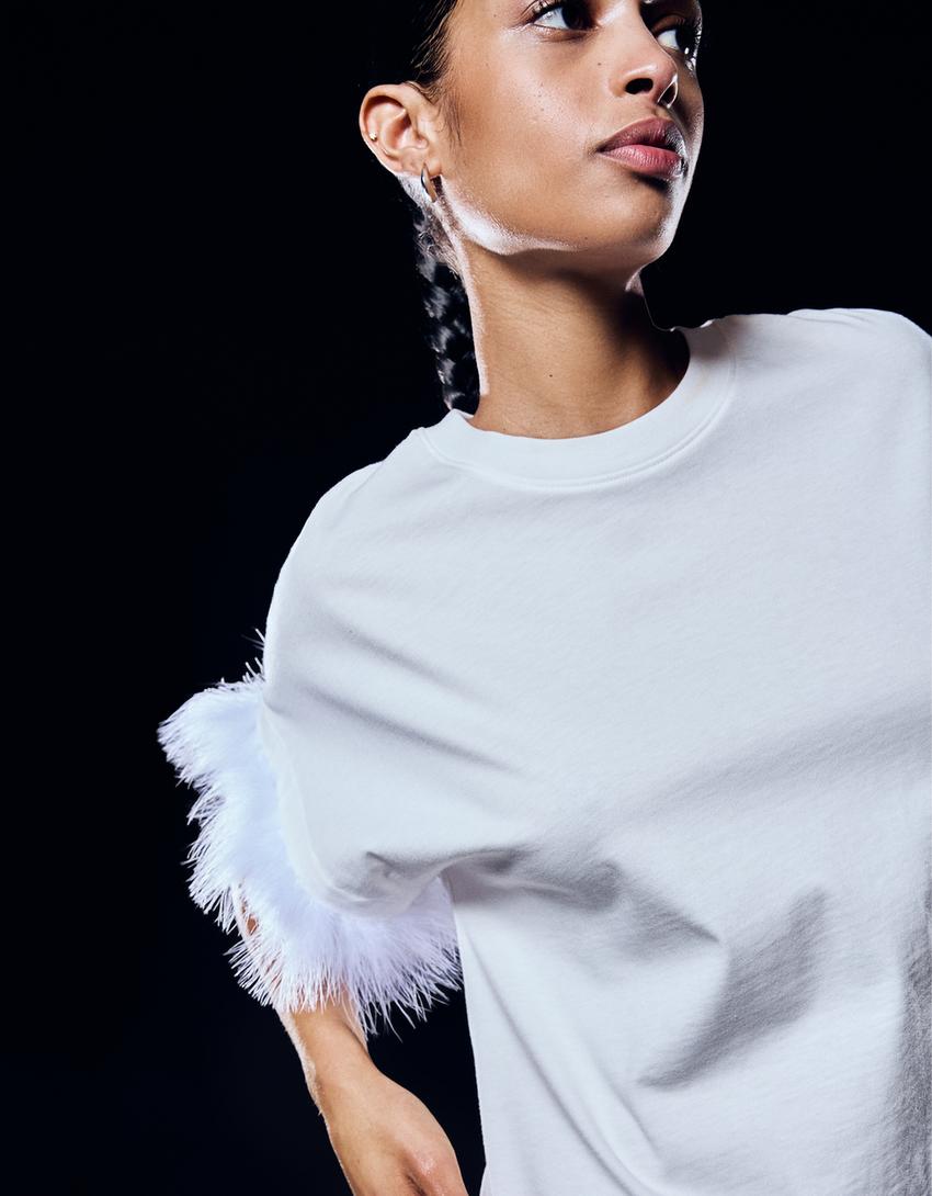 Oversize short sleeve T-shirt with feathers-Cream-2