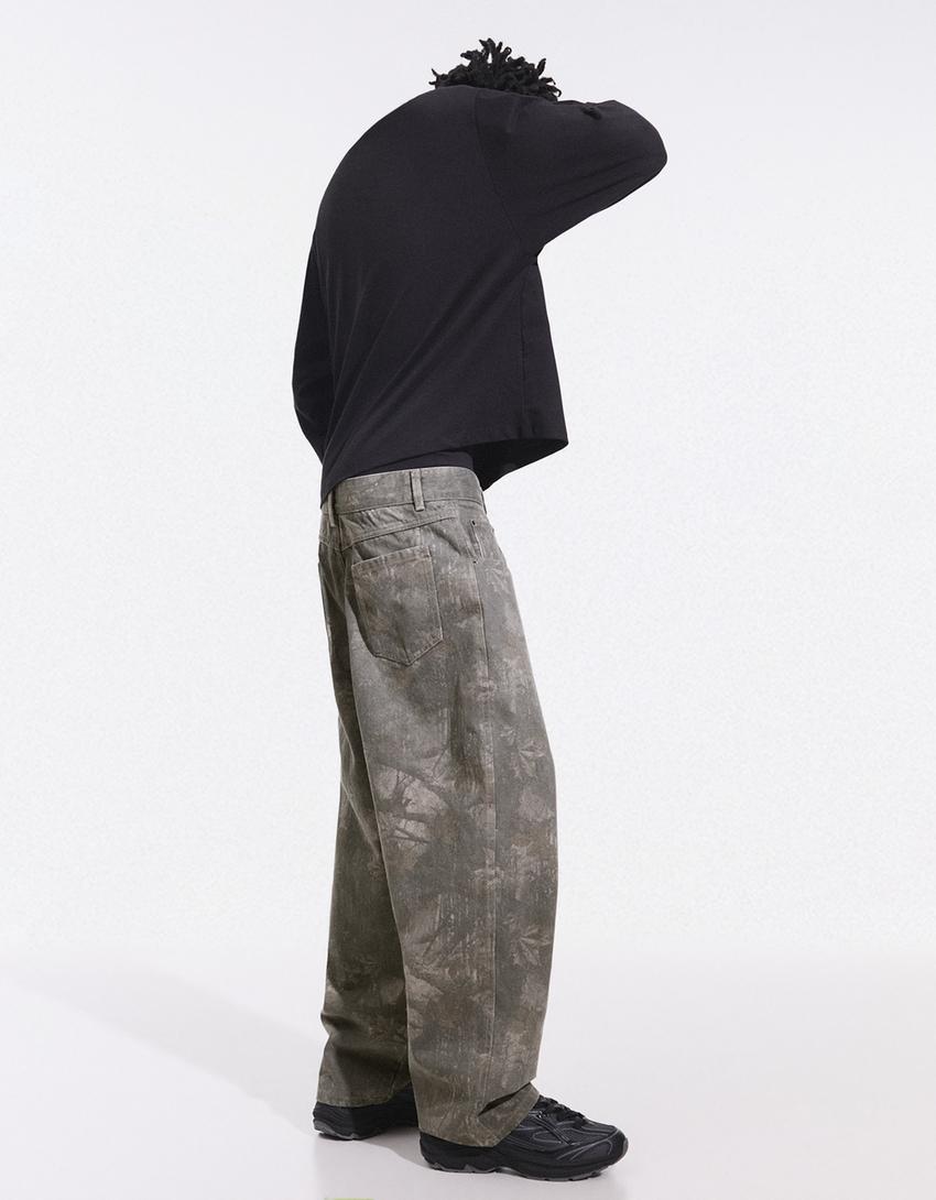 Pantaloni super baggy fit stampati-Grigio scuro