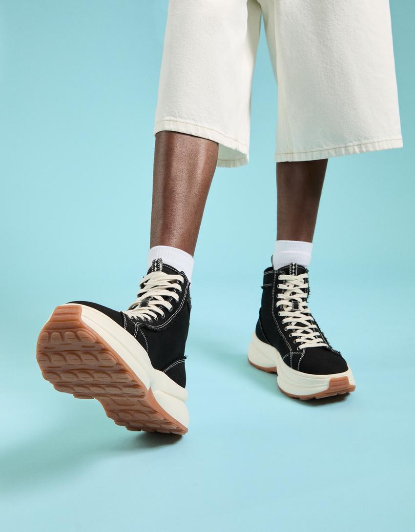 Sapatilhas abotinadas sola chunky-Preto-2