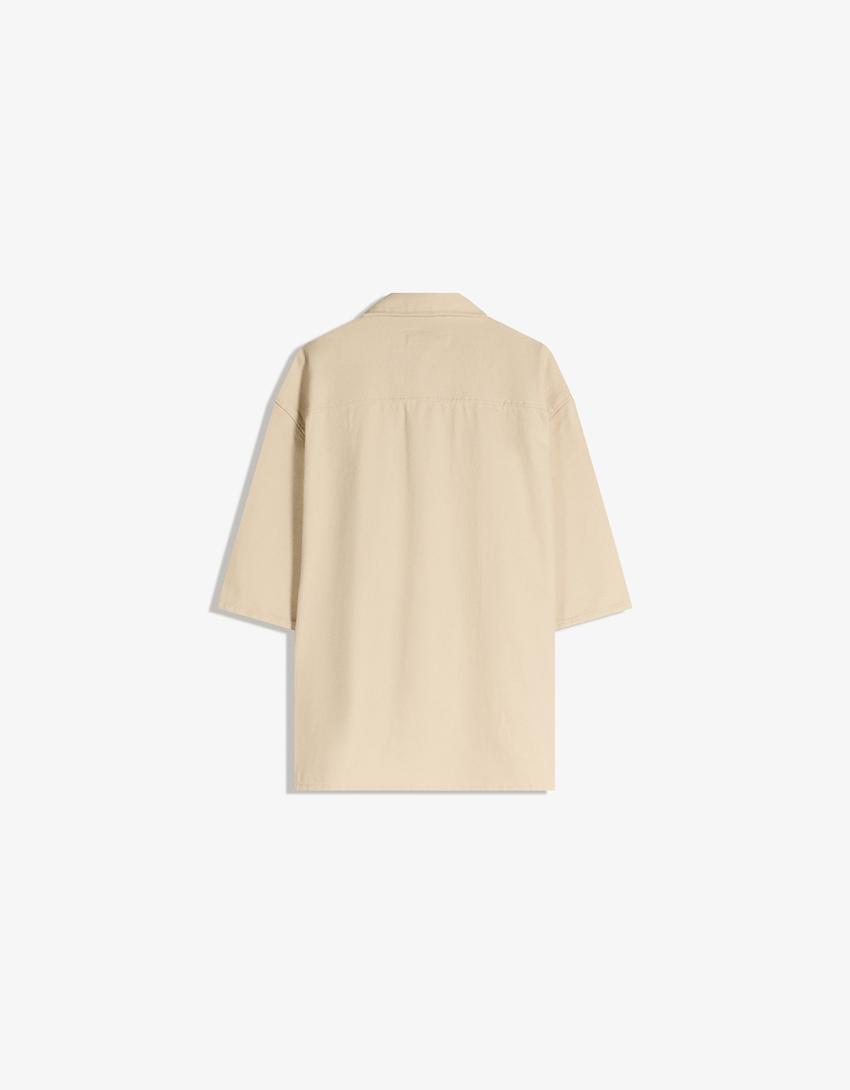 Camisa manga corta boxy parches-Crudo