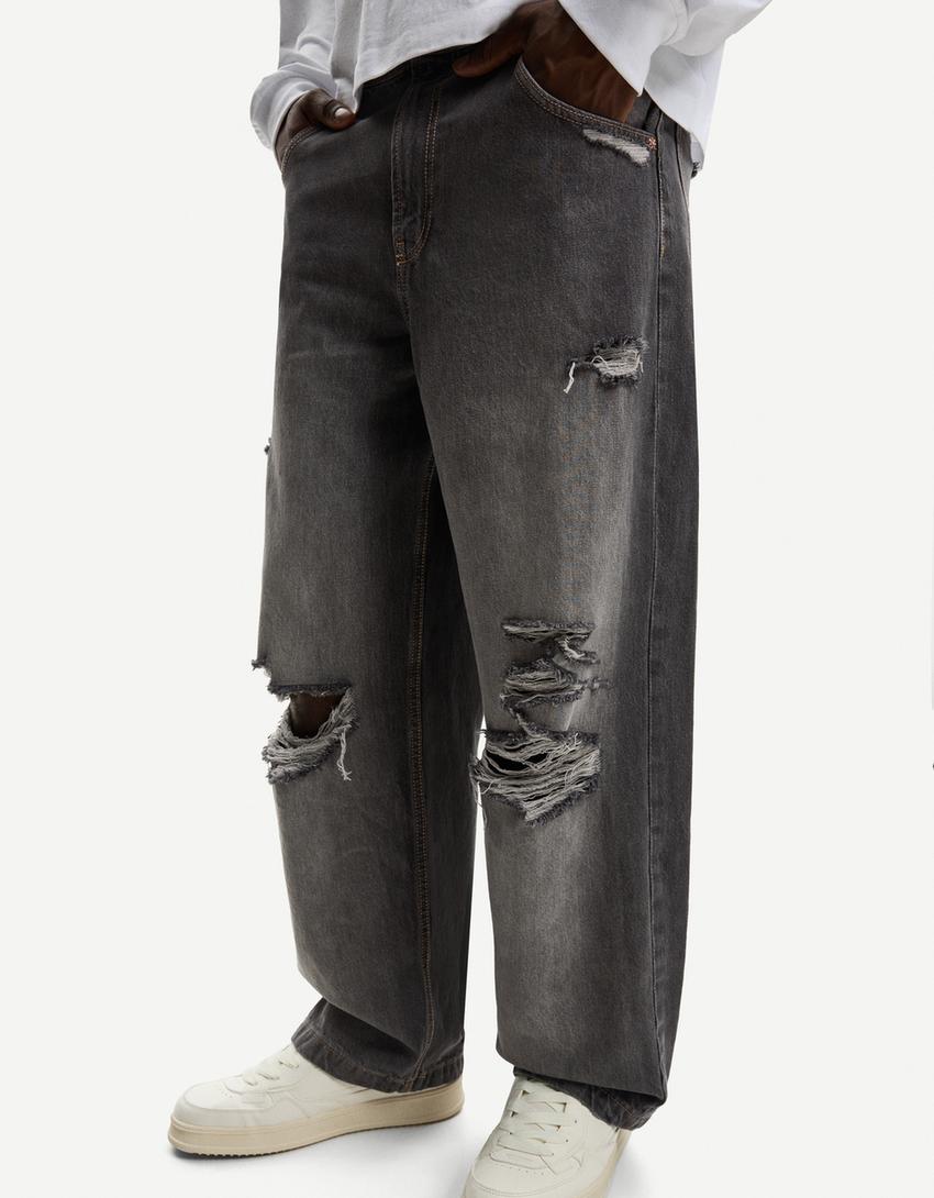 Super baggy ripped jeans