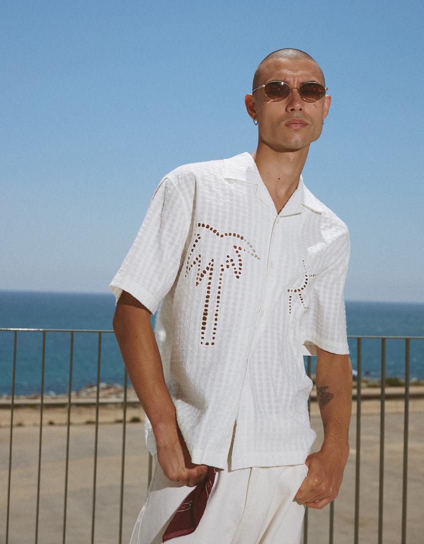 Camisa de manga curta com bordado-Branco-0