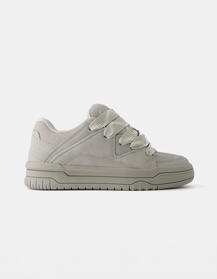 Chunky skater trainers