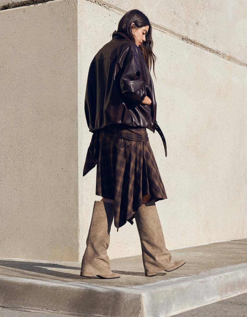 Bottes à talon et pantalon-Marron clair