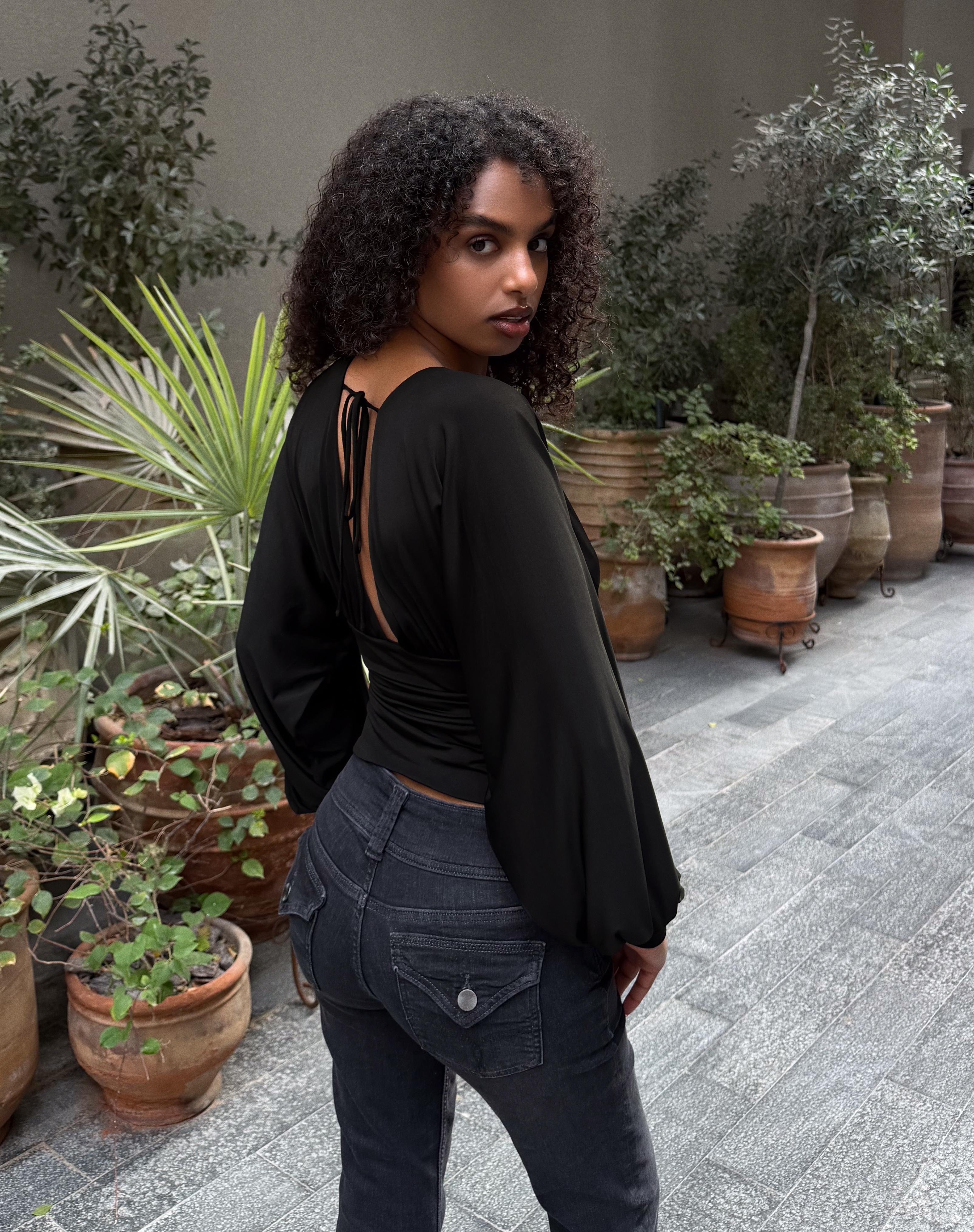 Uzun kollu büzgülü top - Görsel 63