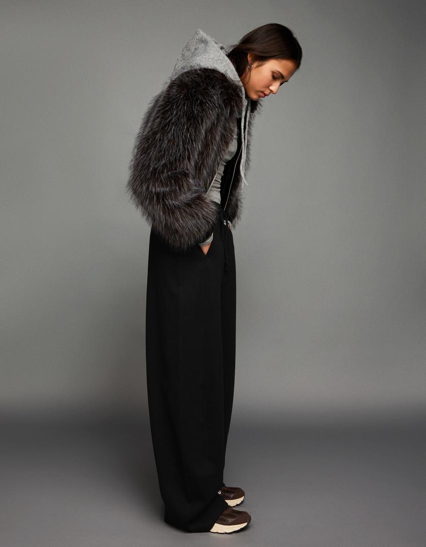 Barrel-Fit-Hose aus Plüsch-Schwarz