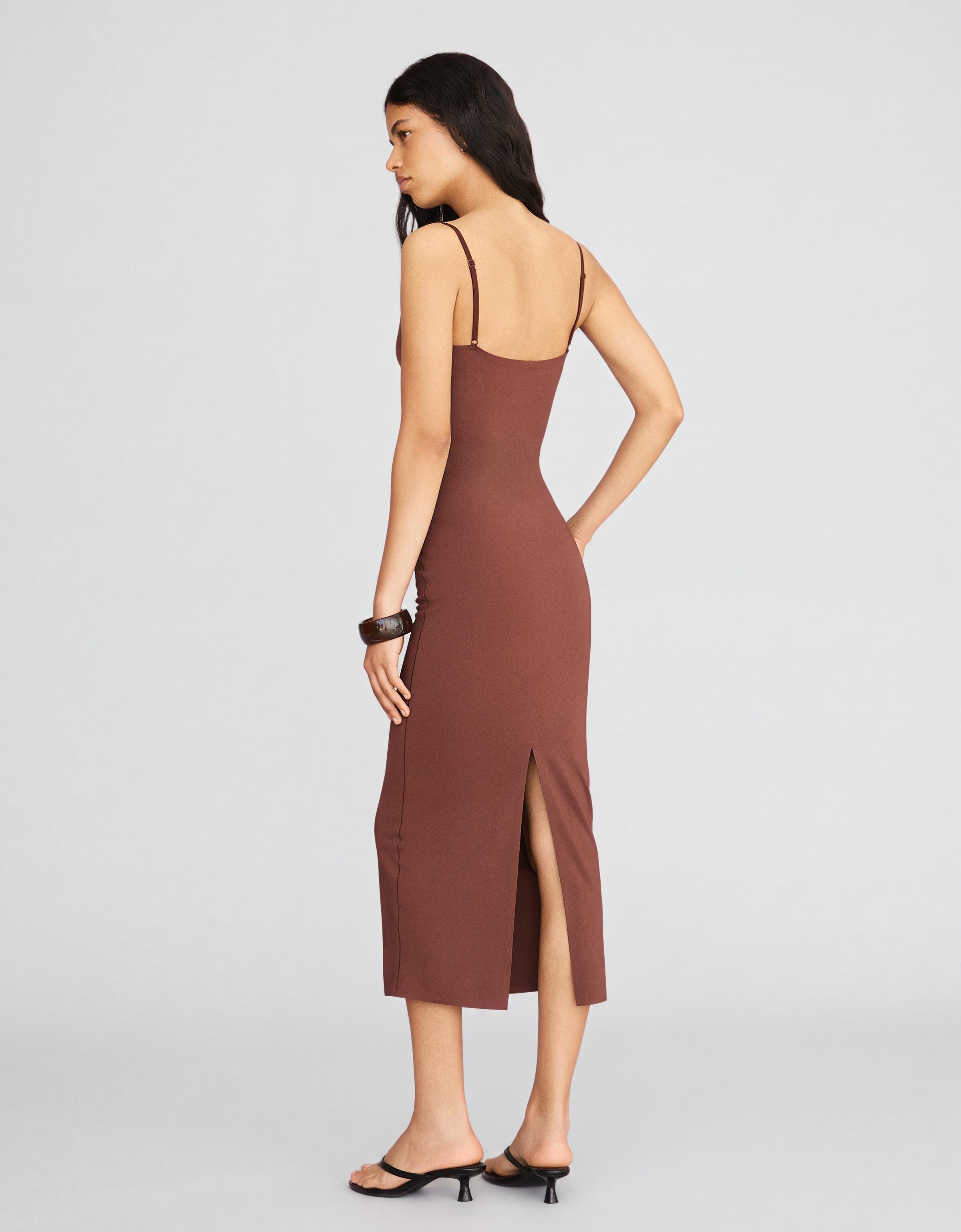 Midi dress with straps and sweetheart neckline — Brown
