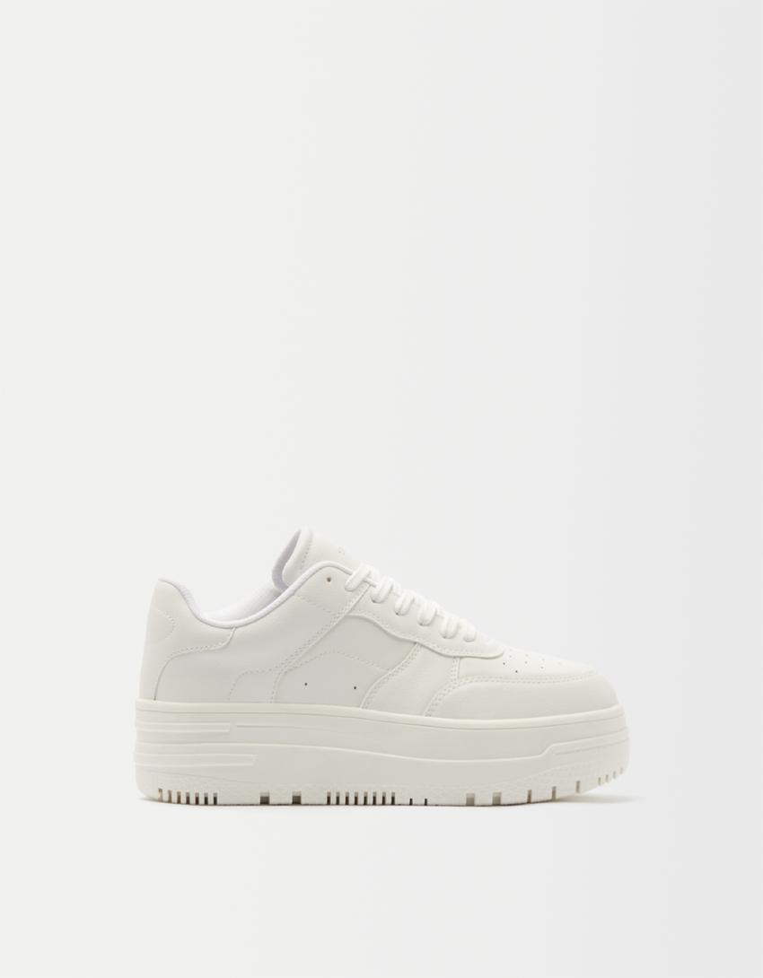 حذاء رياضي أحادي اللون بنعل سميك-أبيض