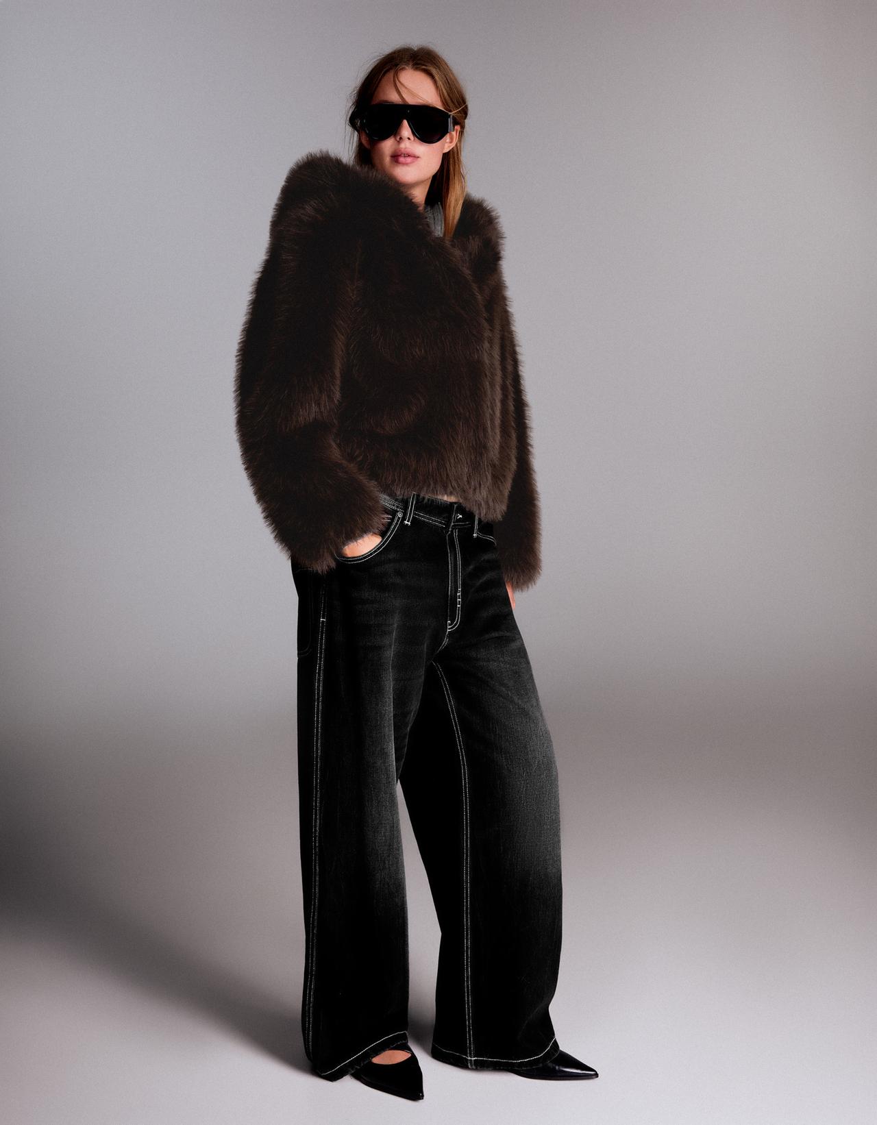 Faux fur jacket with hood — Brown