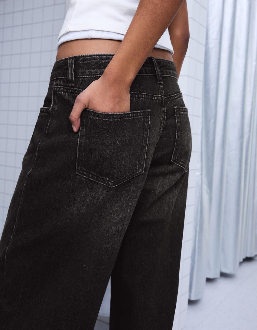Jeans mit weitem Bein und tiefem Bund-Schwarz
