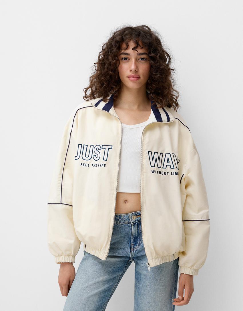 Bershka Sudadera Que Brilla En La Oscuridad Chamarra Negra