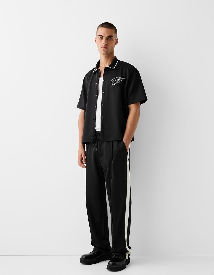 Short sleeve shirt with interlocking detail-Black