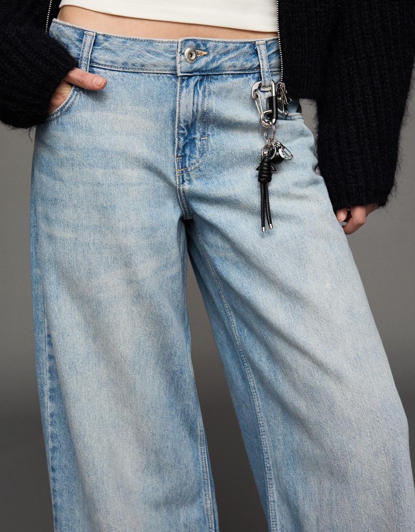 Wide-leg low-waist jeans-Light blue