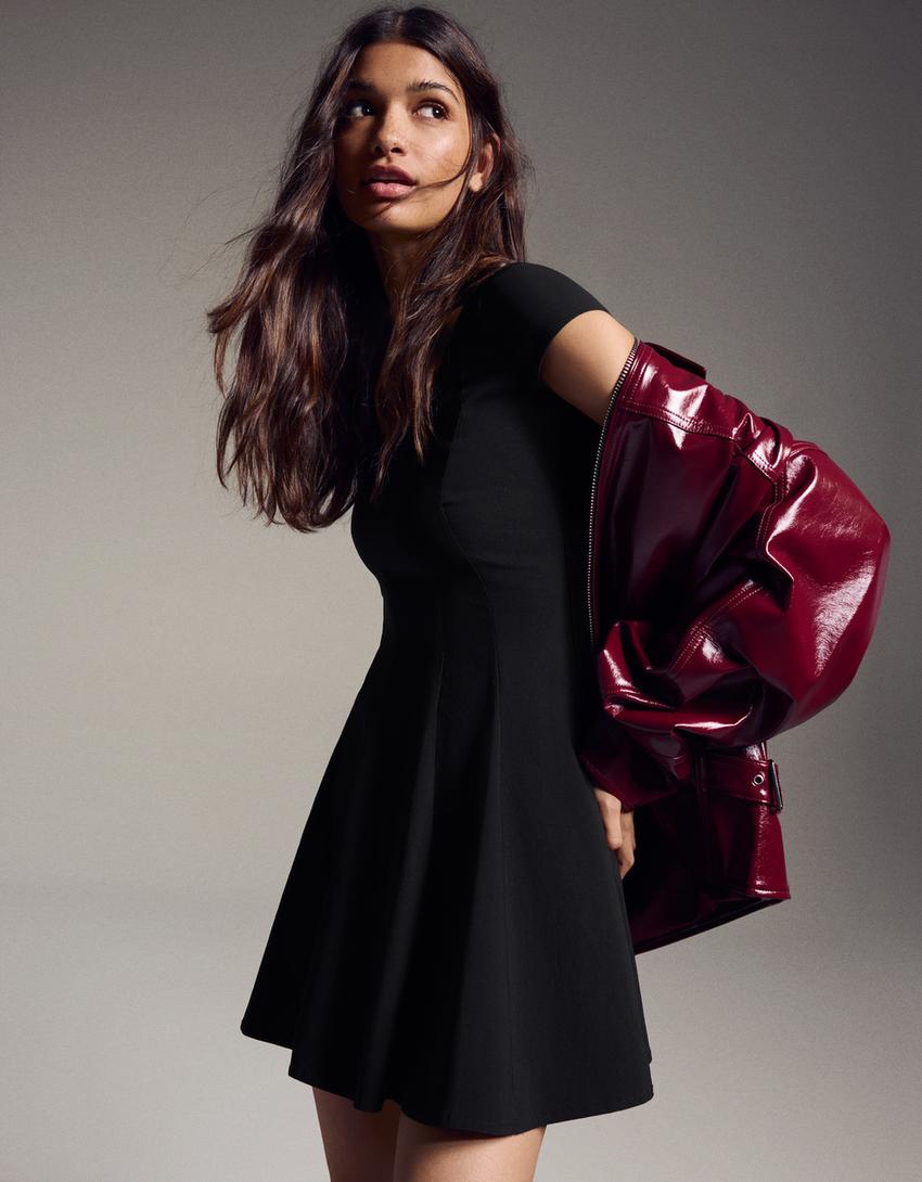 Mini-Kleid aus Bengaline mit schwingendem Rock-Schwarz