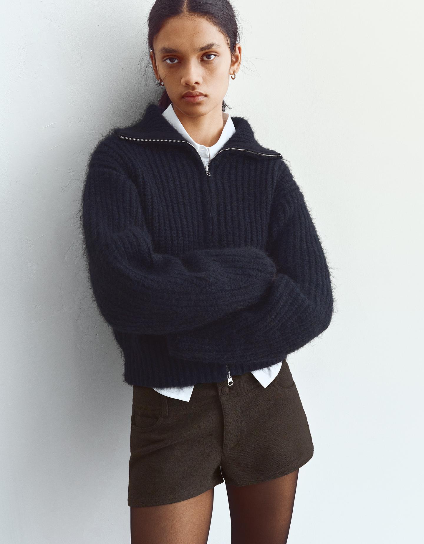 Bershka krótkie mini z wełną brązowy