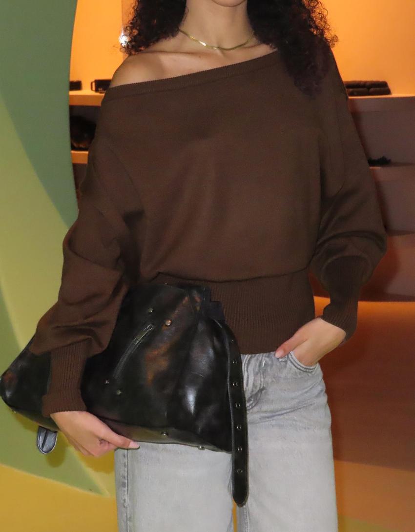 Soonikkoes alläärega asümmeetriline kampsun-Pruun