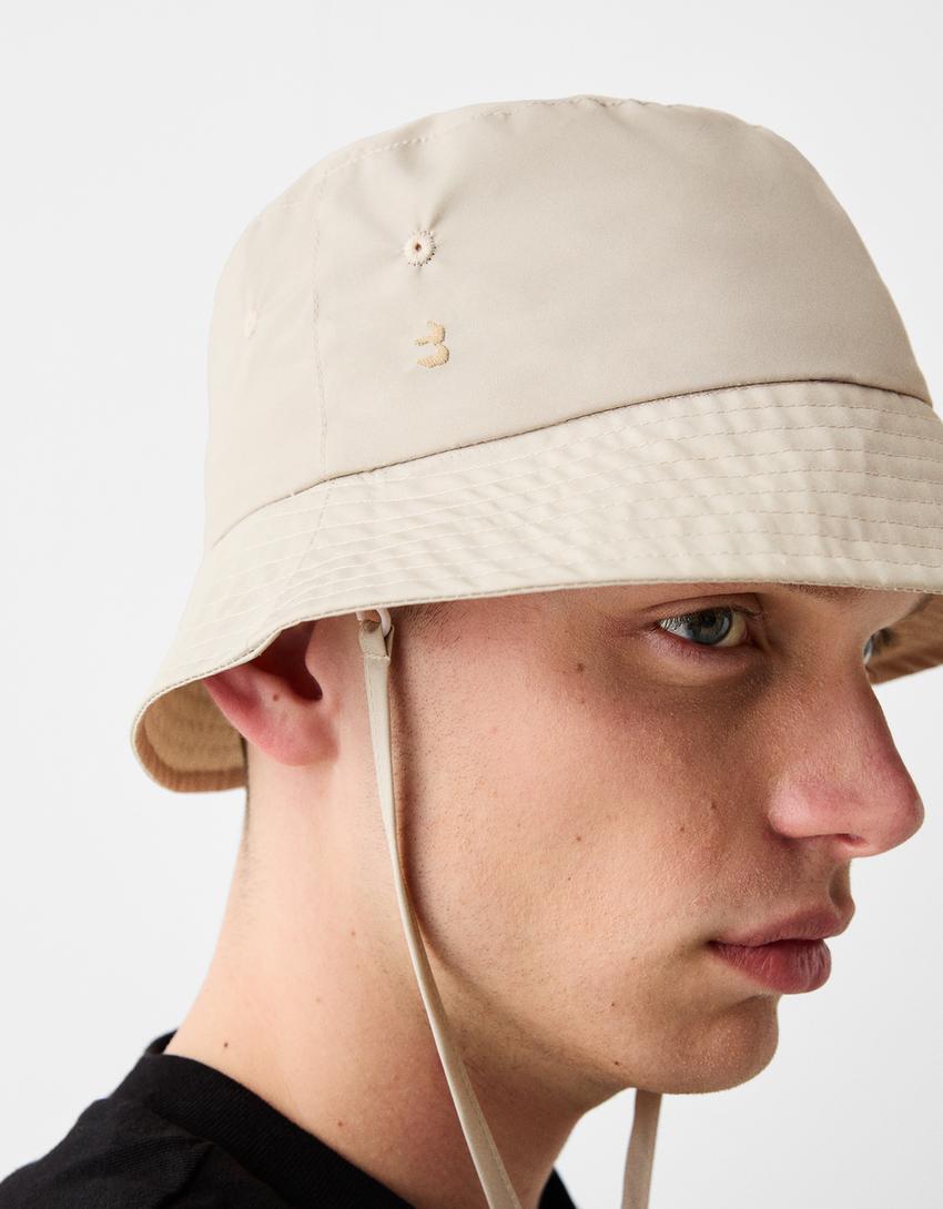 Embroidered bucket hat-Cream-3