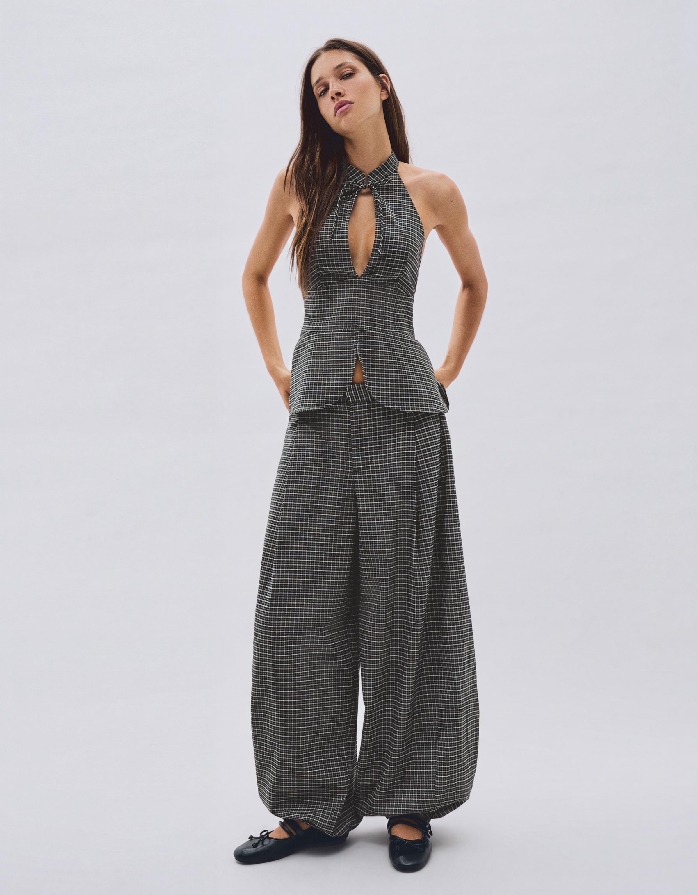 Halter neck top — Dark grey