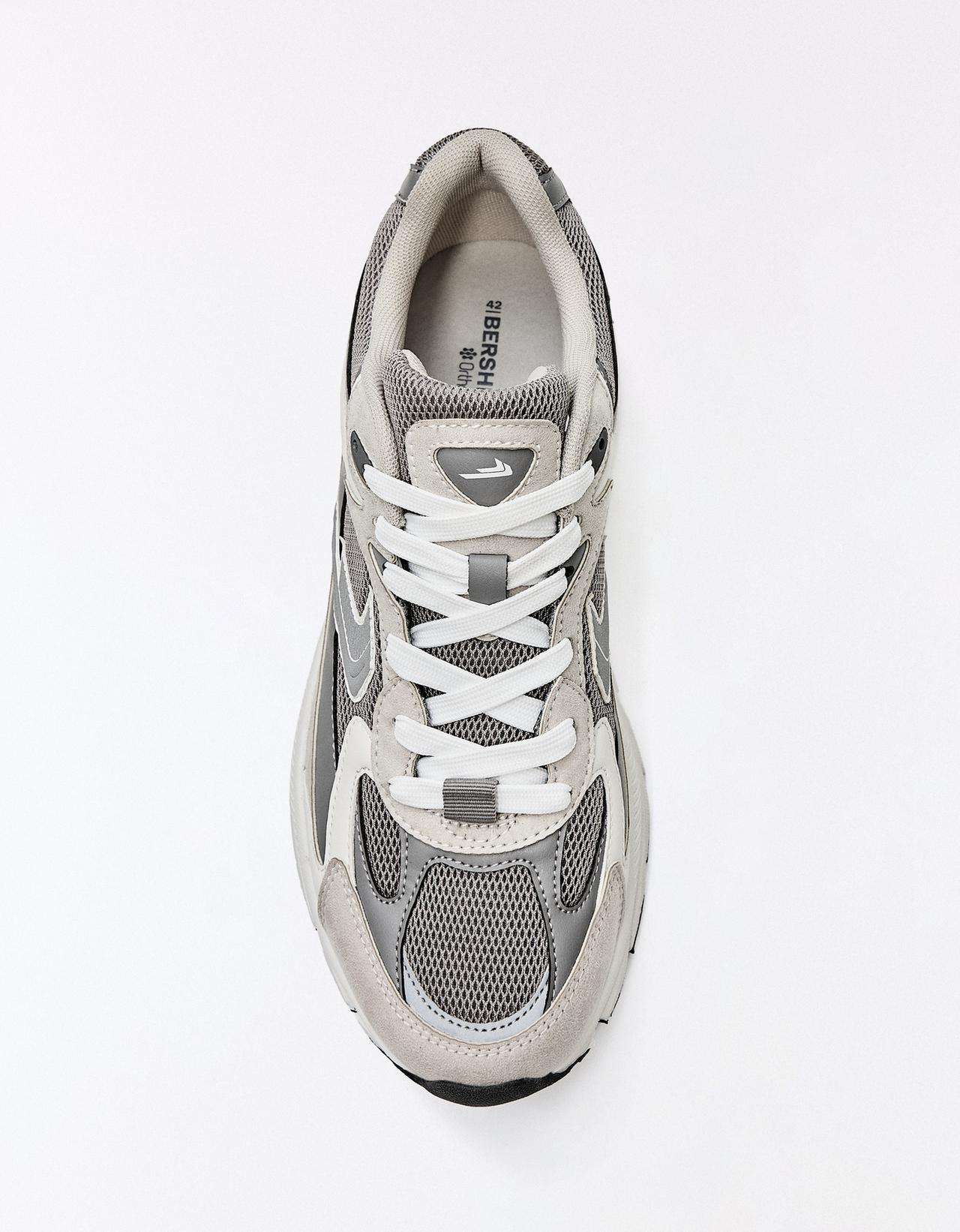 MULTI-PIECE TRAINERS — Grey