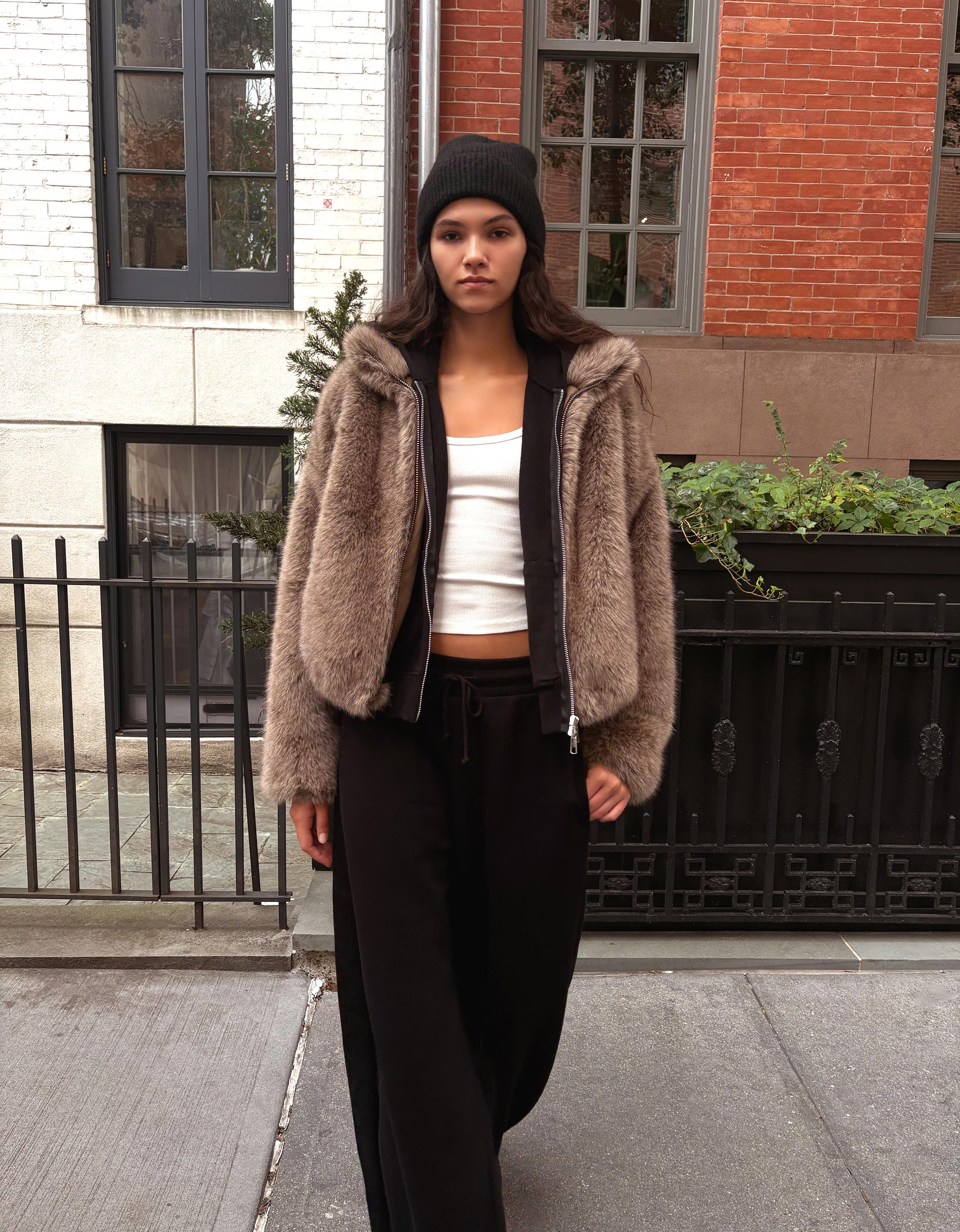 Bershka Kunstfelljacke Damen S Nerzfarbe