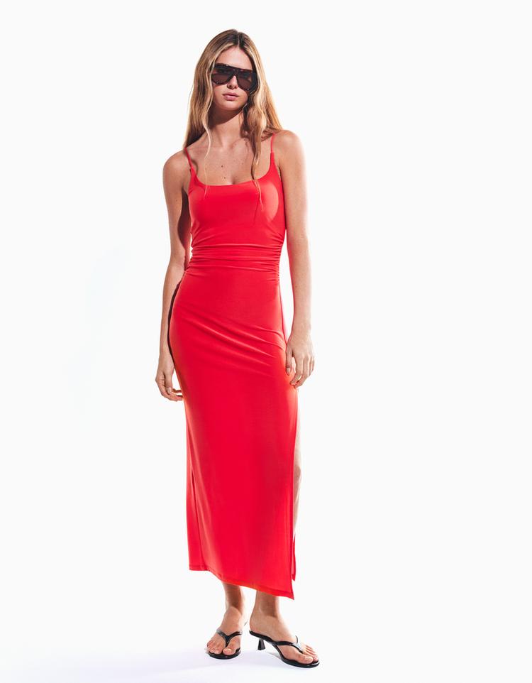 Büzgülü askılı midi elbise