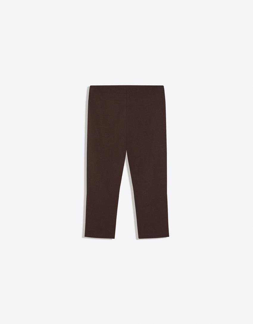Pantalón capri-Marrón