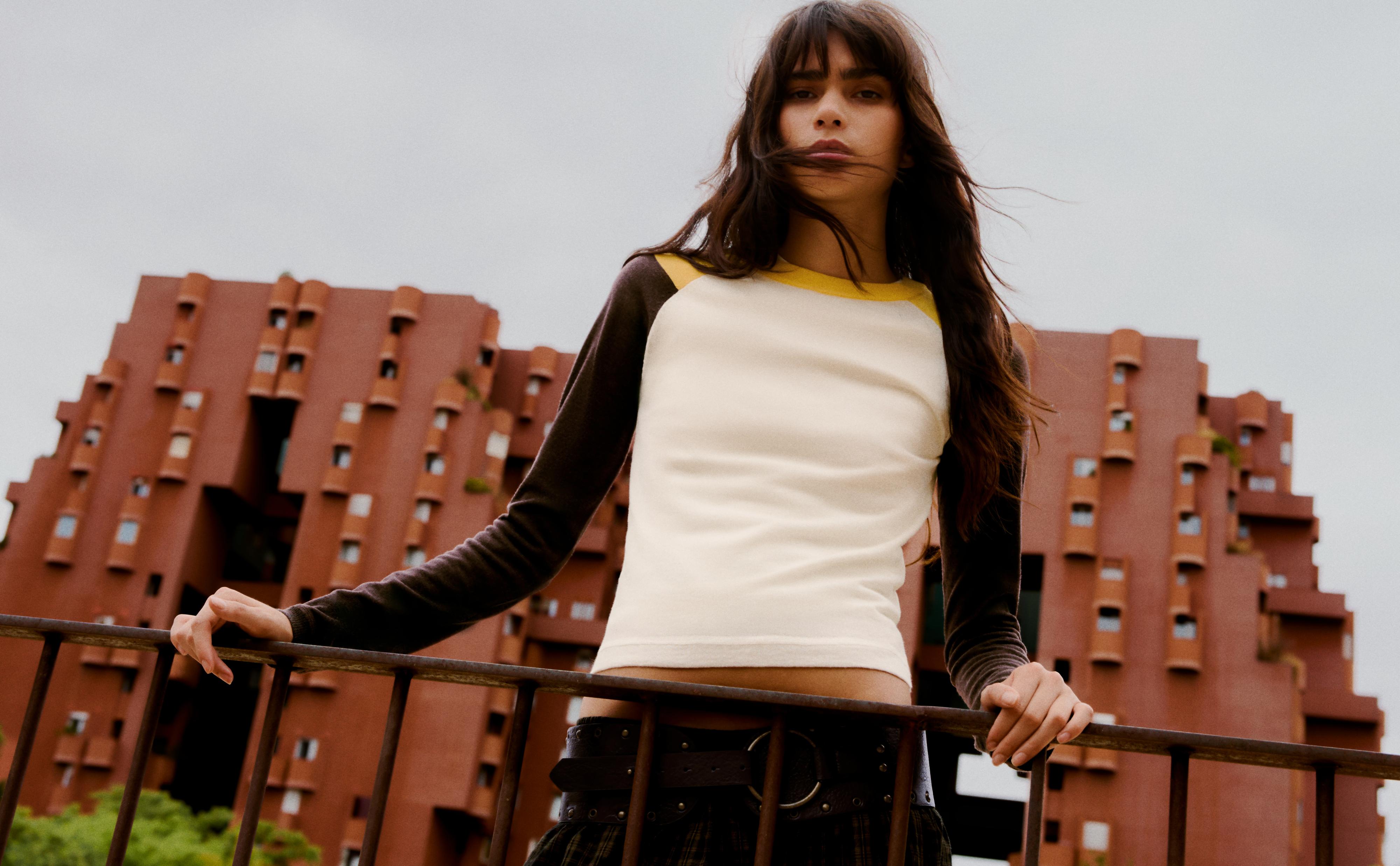 Round neck raglan jumper — Brown
