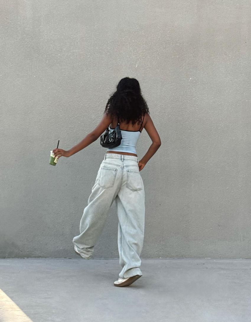 Jeans wide leg barrel tiro alto-Azul lavado
