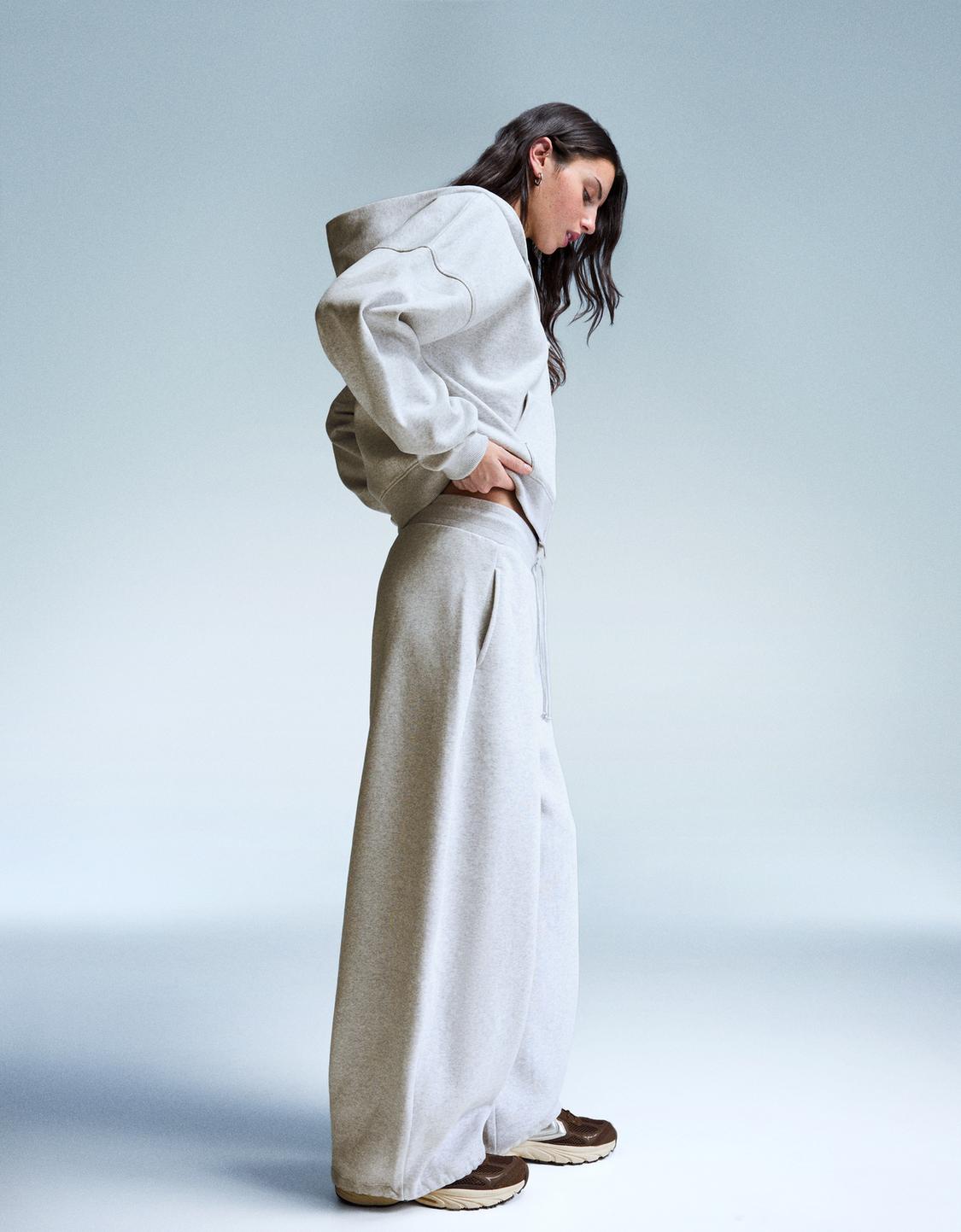 Plush barrel trousers with stoppers