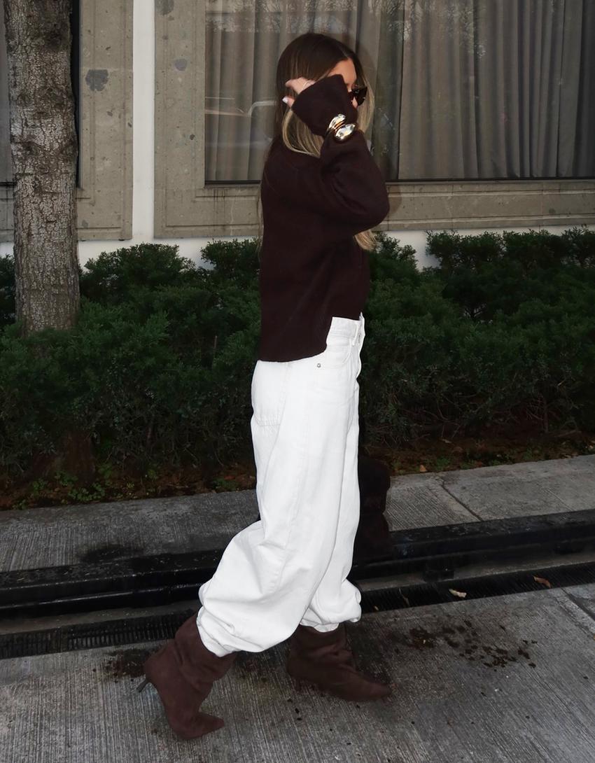 Wide-leg mid-rise jeans-Cream